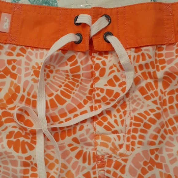 Vineyard Vines ahirts - Picture 3 of 3